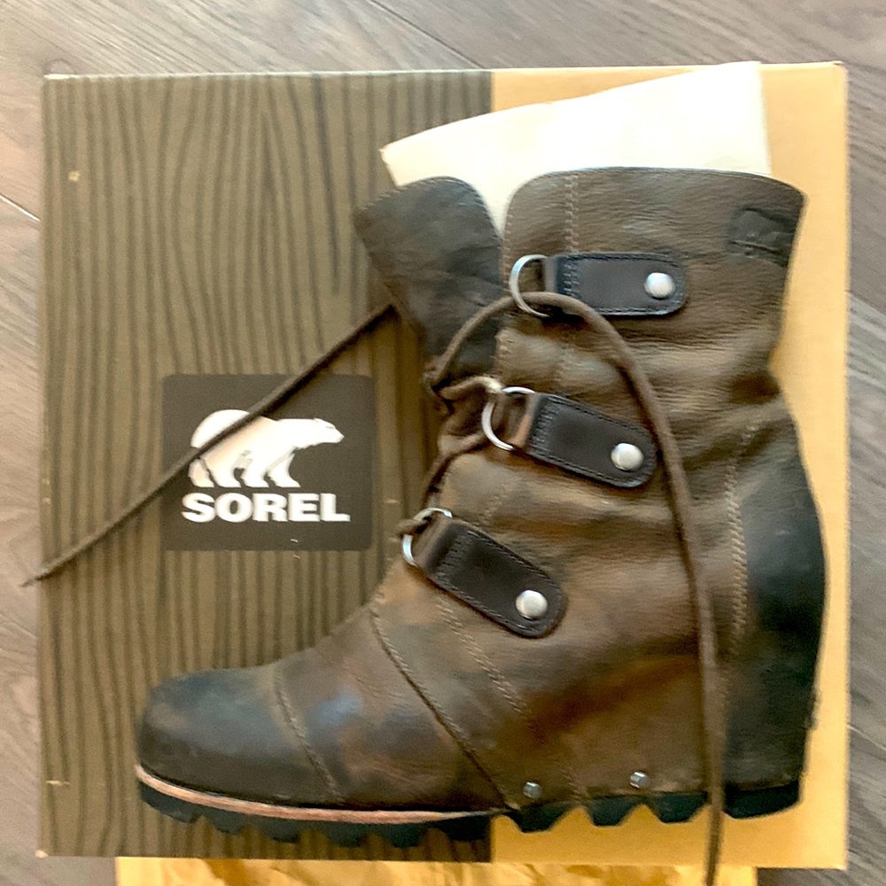 Sorel Boots Brown Size 9
